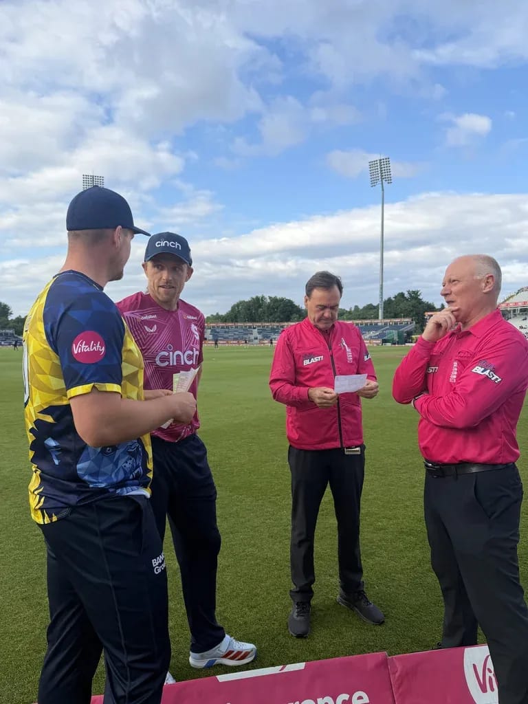 Captains Alex Lees and David Willey at the toss Durham Cricket